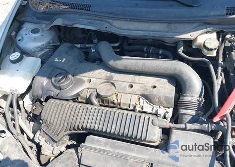 2010 Volvo C70 T5 from USA, damaged, VIN YV1672MC1AJ094112